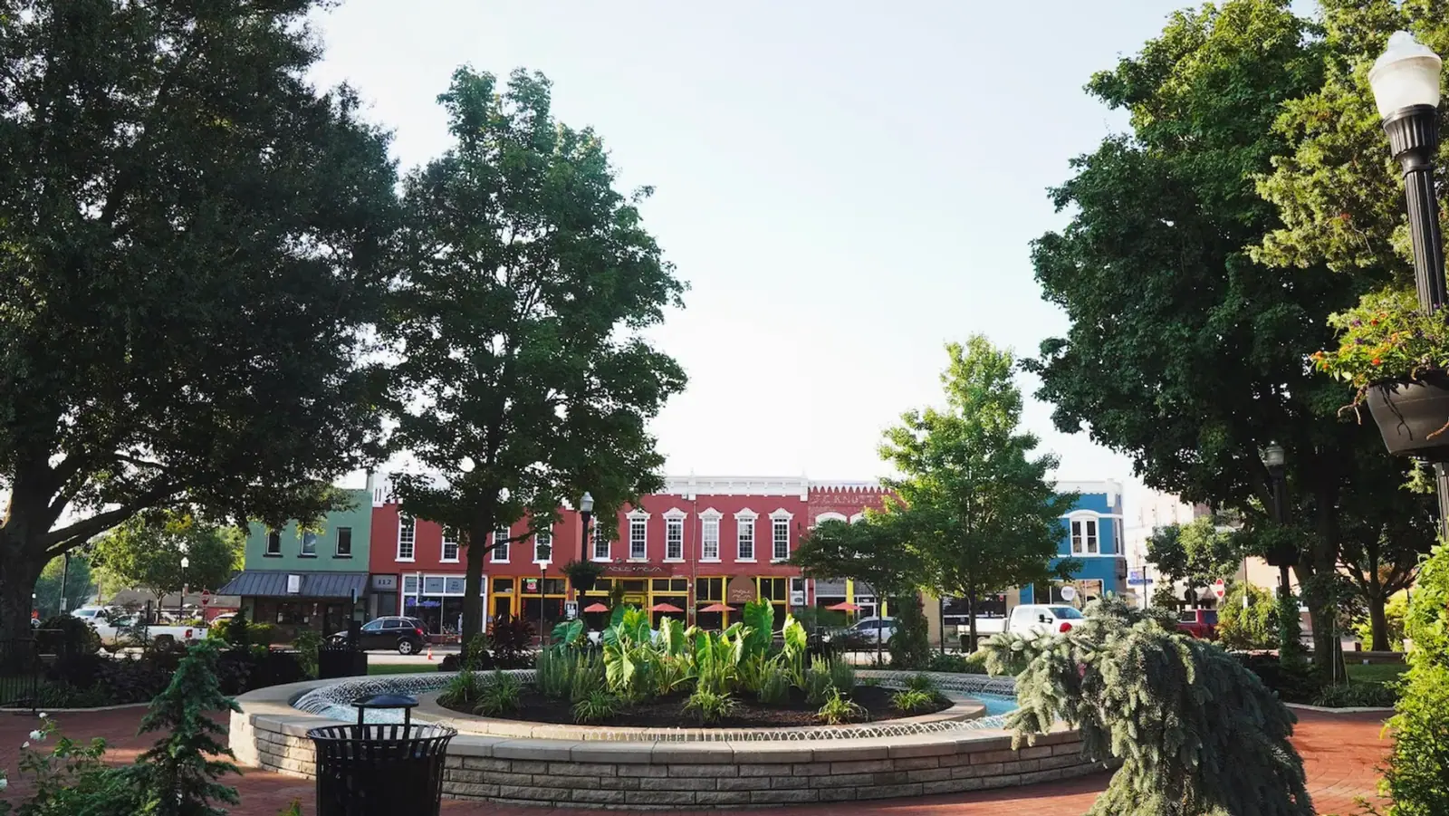 Bentonville Square, AR