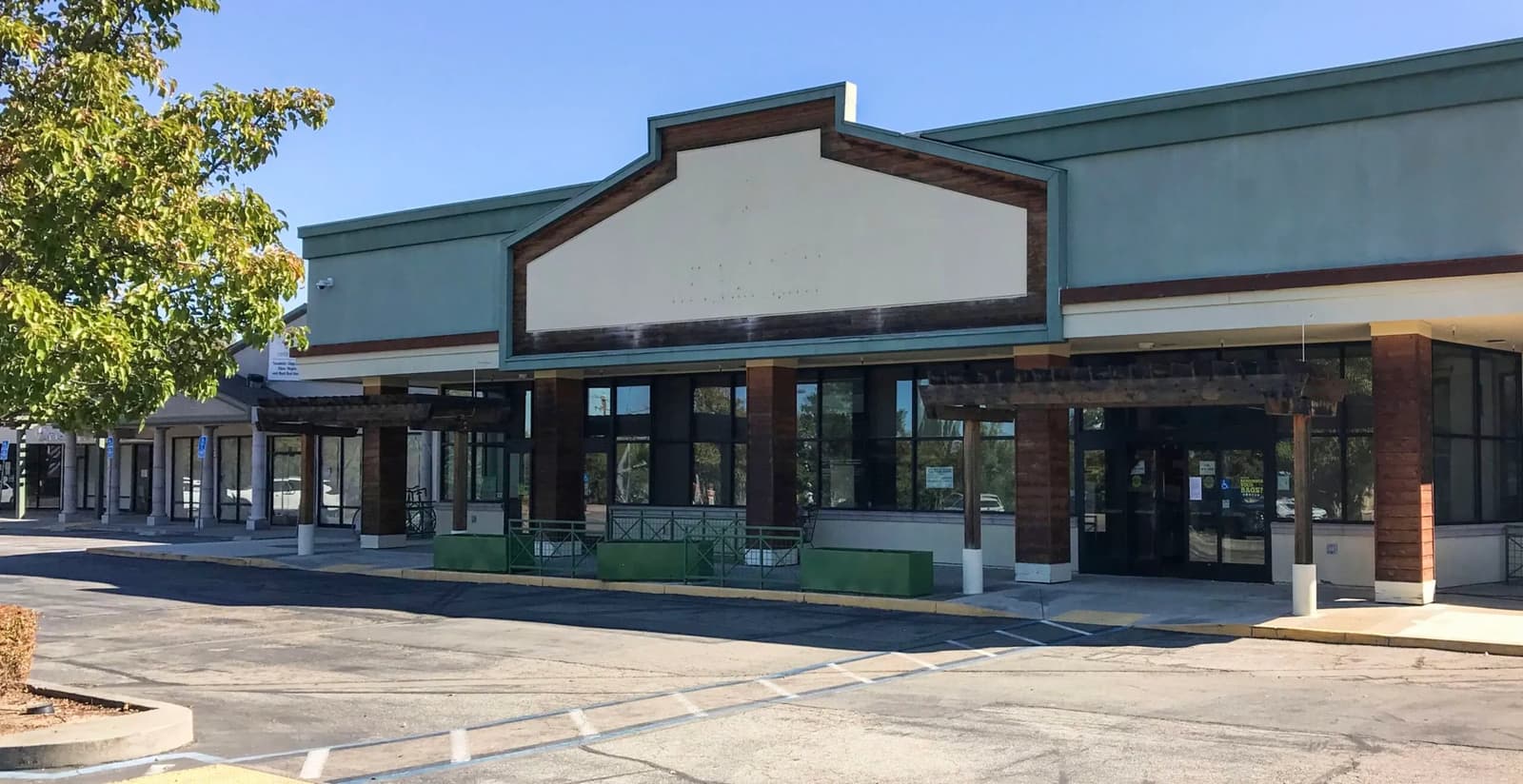 Grocery Store Roofing