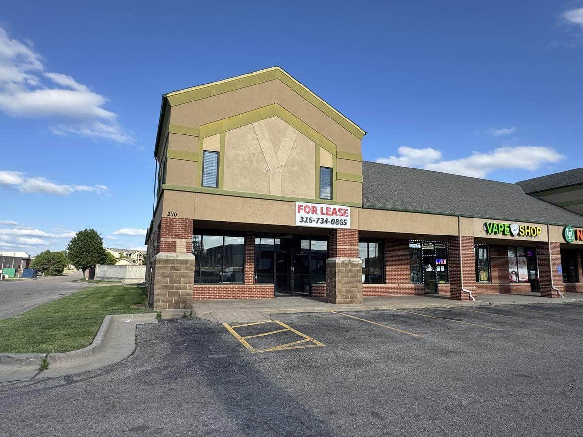 Retail and Shopping Center Roofing